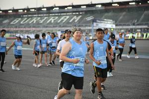 BIB: 522, 5041, 52567
                            <button type="button" onclick="openModal(10466681)" class="btn btn-primary btn-sm float-right btn-popup" data-toggle="modal" data-target=".modal-high-quality">
                        <i class="fas fa-shopping-cart"></i> Add to Cart
                    </button>
                                            <button type="button" onclick="isThisMe(10466681, true)" class="btn btn-success btn-sm float-right btn-popup btn-isme hidden" data-toggle="tooltip" data-placement="bottom" title="นี่คือรูปของคุณใช่ไหม คลิกที่นี่เพื่อเอาเข้าอัลบั้ม">
                        <i class="fas fa-plus"></i> Add to album
                    </button>
                    <button type="button" onclick="isThisMe(10466681, false)" class="btn btn-warning btn-sm float-right btn-popup btn-isnotme hidden">
                        <i class="fas fa-ban"></i> Remove from album
                    </button>